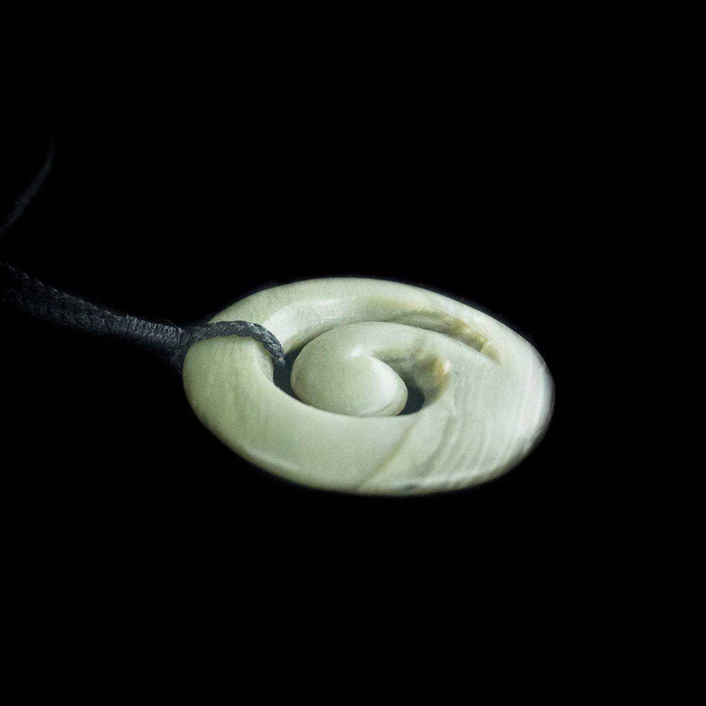 Kahotea Inanga Pounamu Koru Pendant