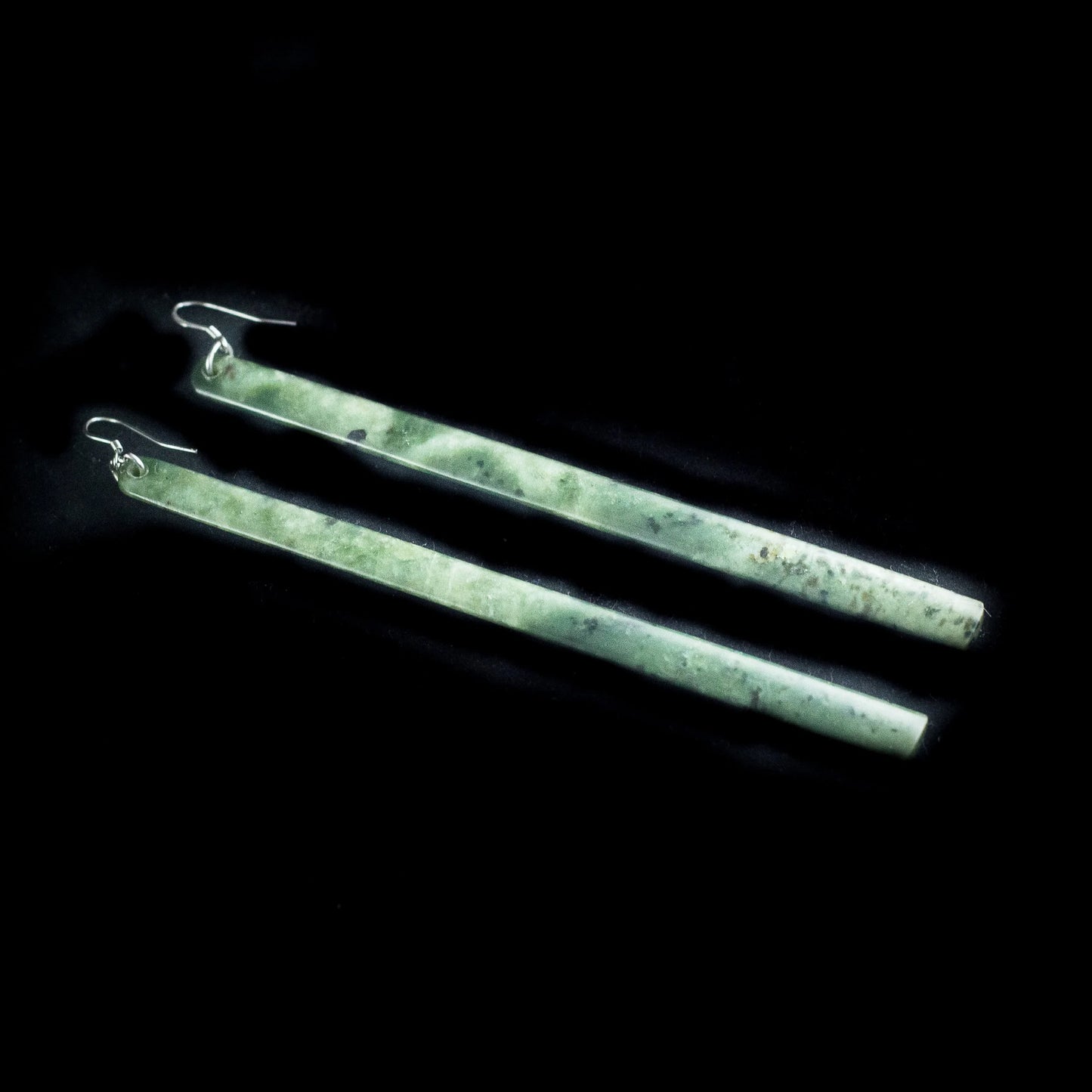 Kawakawa Pounamu Long Drop Earrings