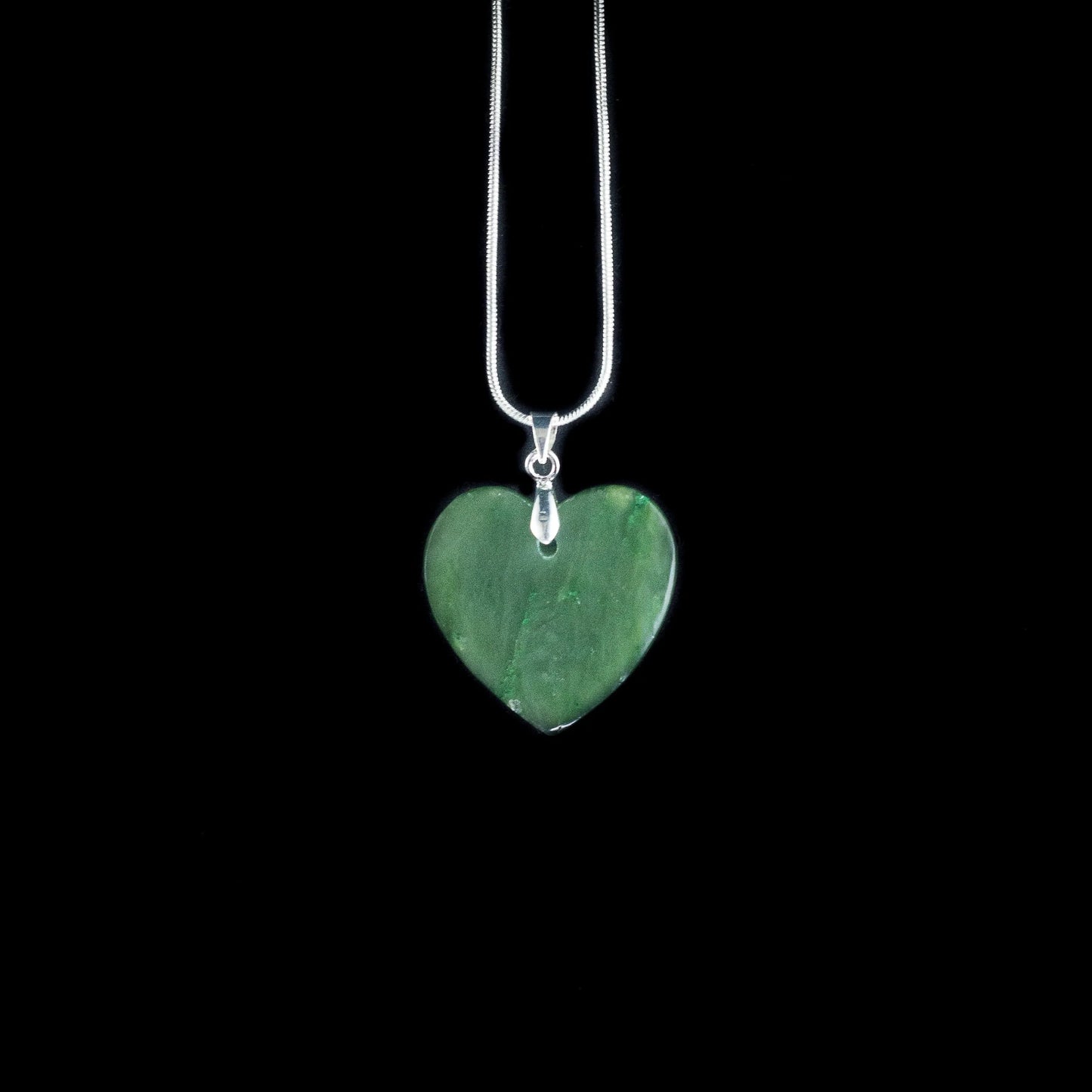 Ngākau Raukaraka Pounamu Pendant – Sterling Silver