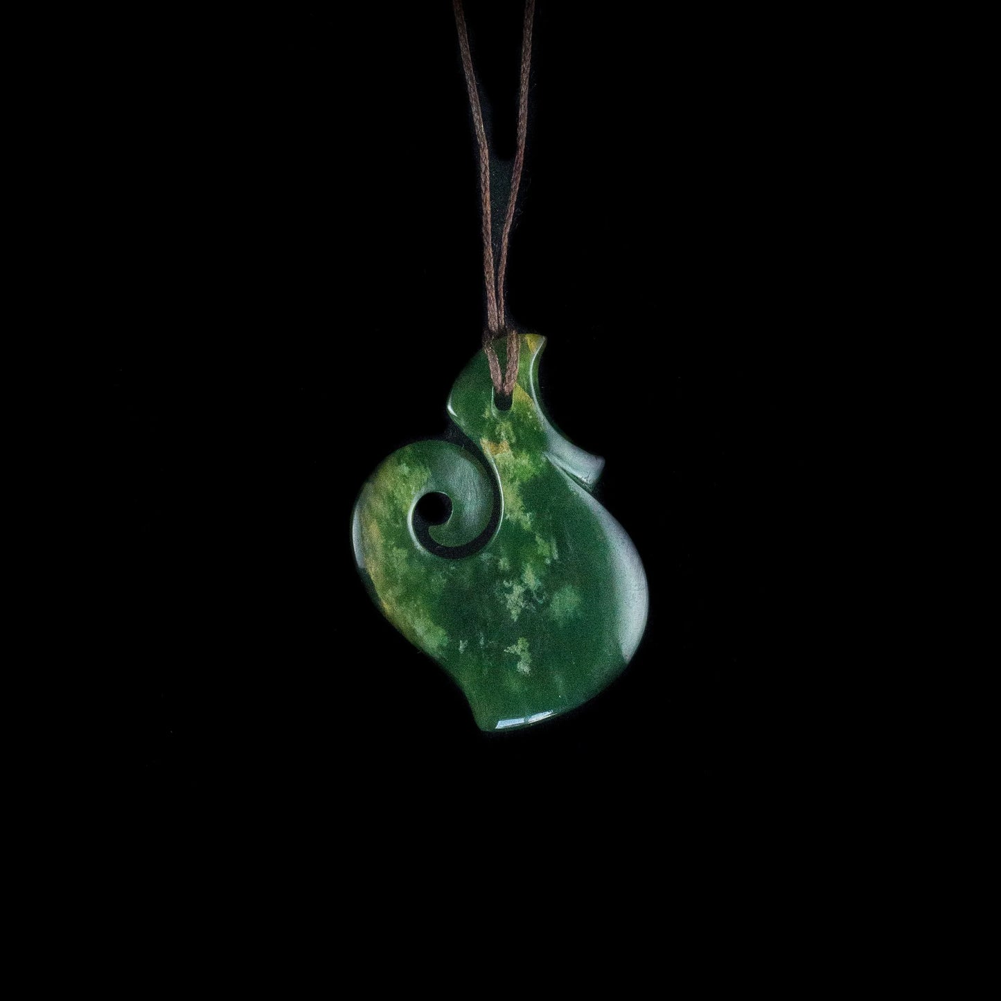 Kahurangi Pounamu Hei Matau