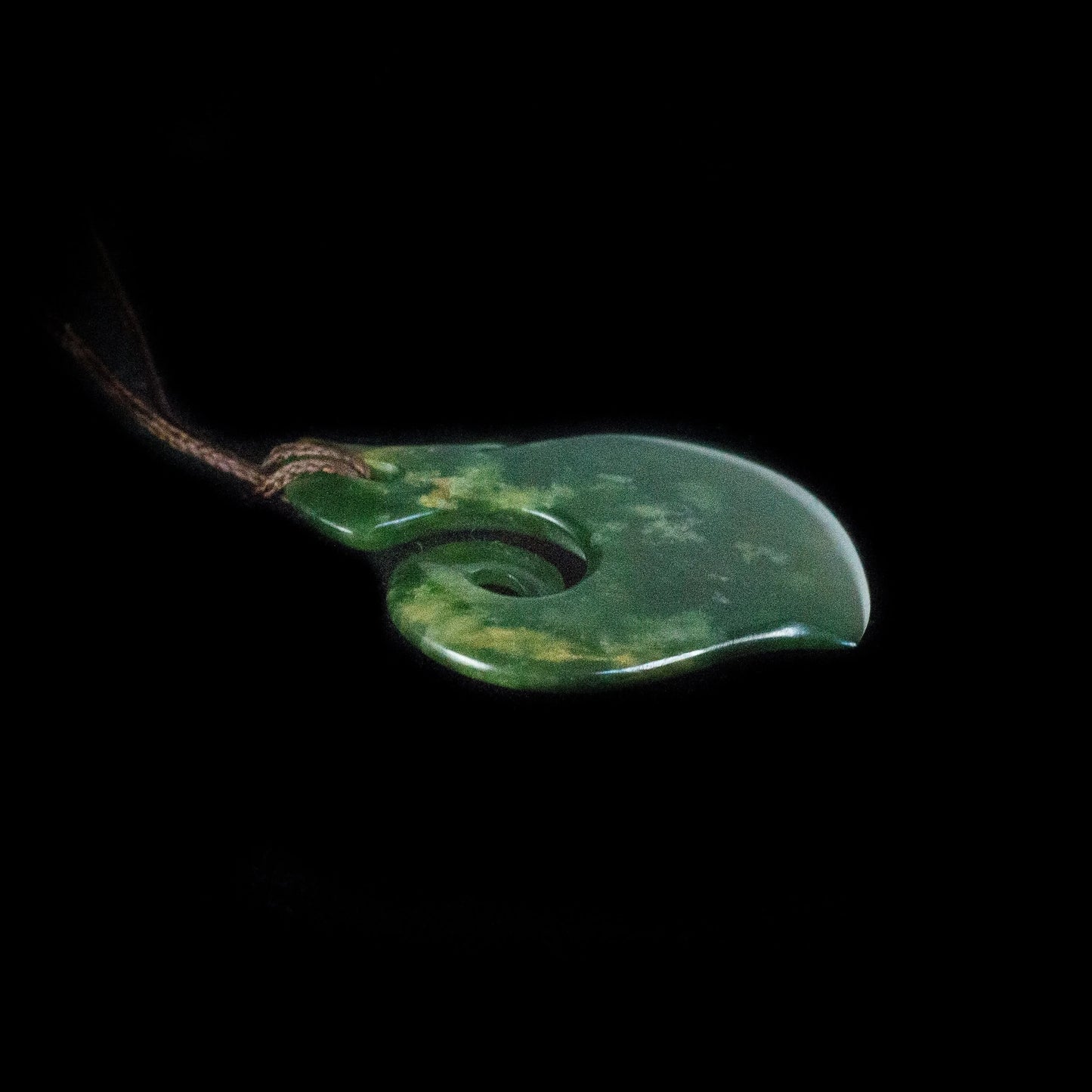 Kahurangi Pounamu Hei Matau