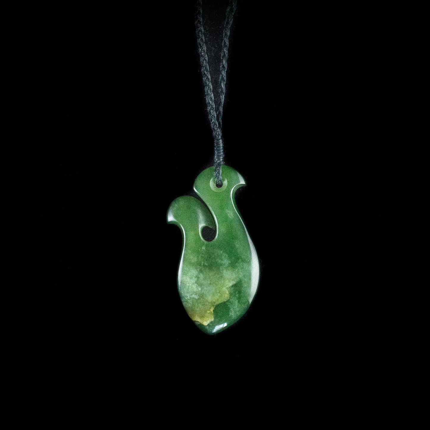 Kahurangi Pounamu Hei Matau Pendant