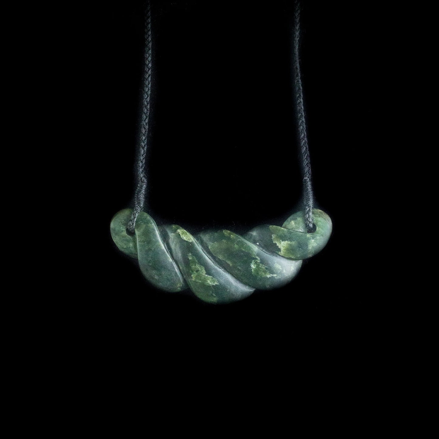 Kawakawa Pounamu Contemporary Pikorua Pendant
